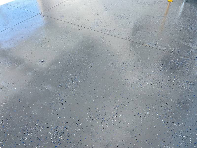 Easy garage floor epoxy removal in Berthoud CO provided by NuWave Garages.