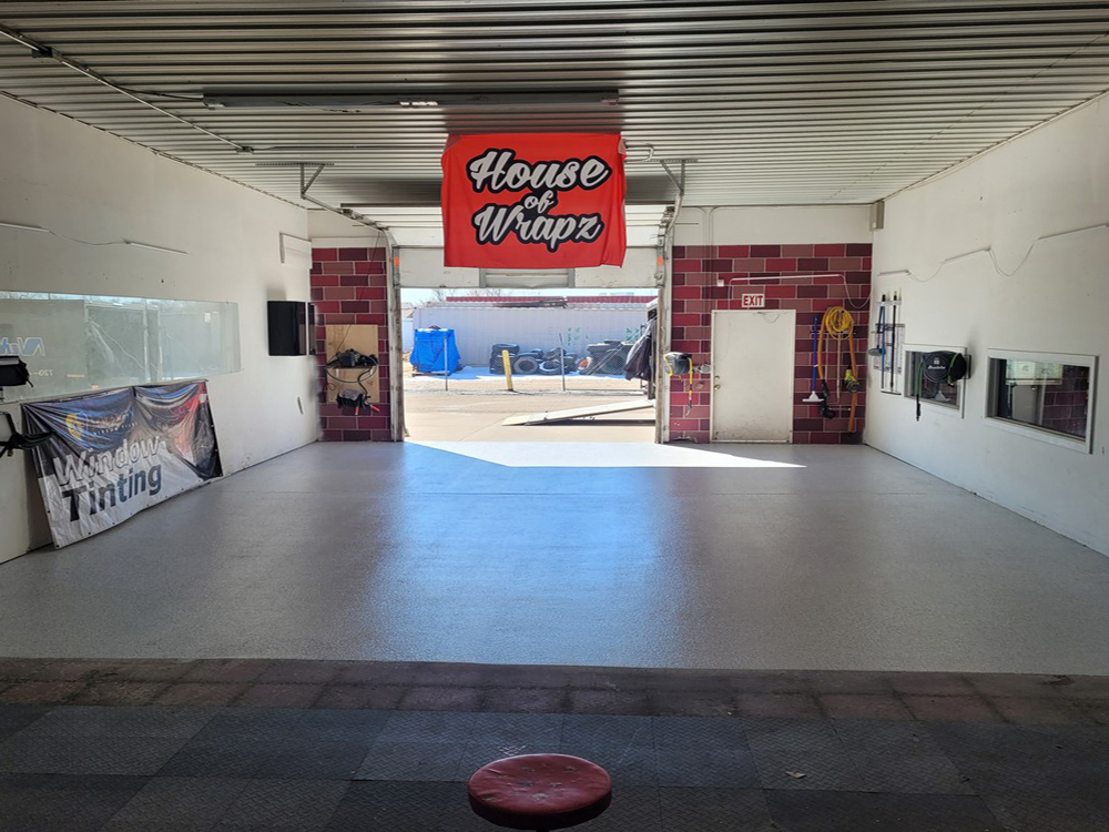 Epoxy flake flooring by NuWave Garages near Longmont, CO.